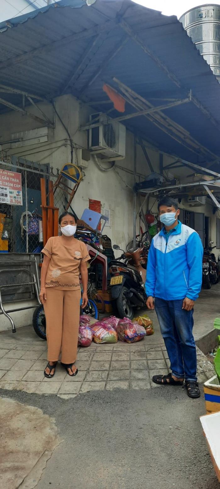 Quỹ tiếp tục hỗ trợ trao qua cho các khu cách ly và bệnh viện trên địa bàn TP.Hồ Chí Minh (02/08/2021)